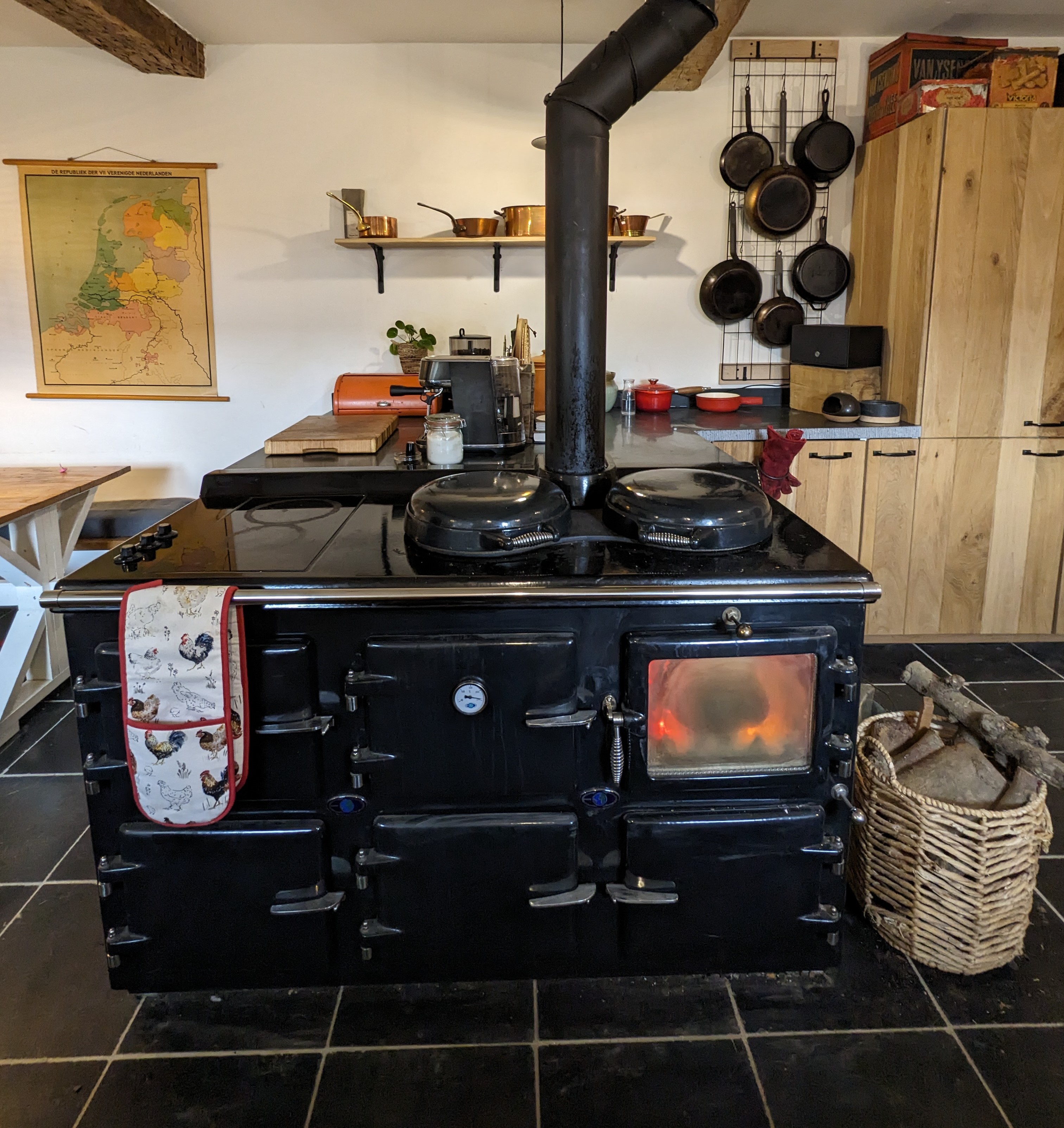 Houtgestookt fornuis afbeelding